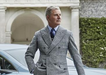 رؤية فريدة في ابتكارها: Hackett London تطلق النسخة المحدودة Aston Martin Q Rapide S